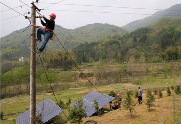 金寨：遠程監控助力光伏扶貧