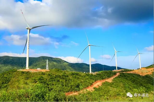 好一個龐然大物！欽州這個風電站建成這樣啦！